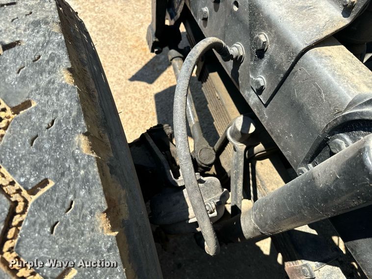 image for item EE7566 1997 Mack ready mix truck