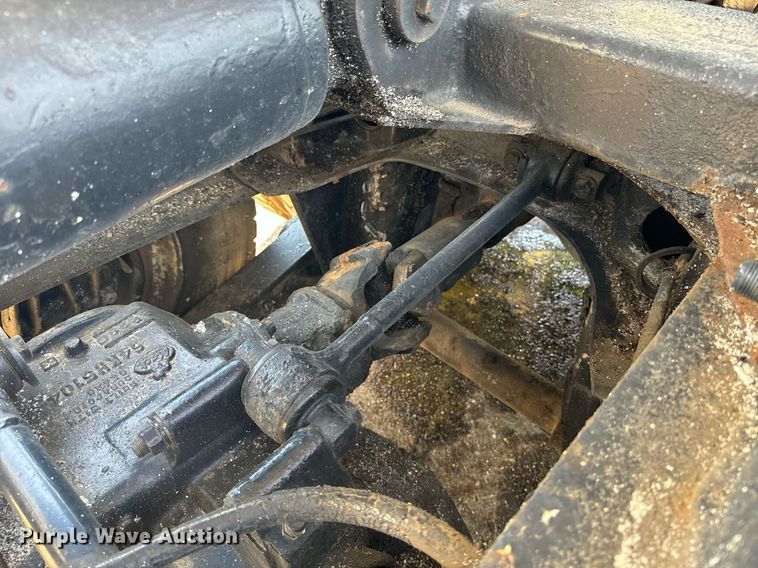 image for item EE7566 1997 Mack ready mix truck