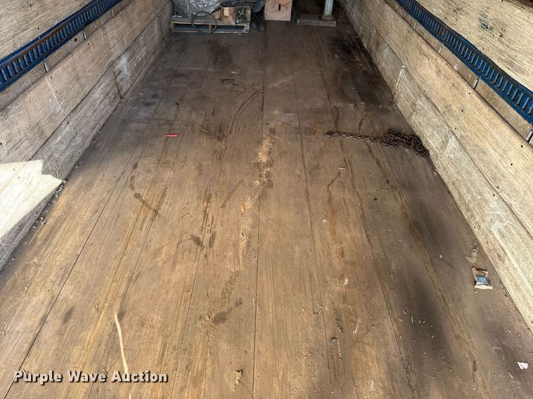 image for item EE7569 1999 Trailmobile dry van trailer