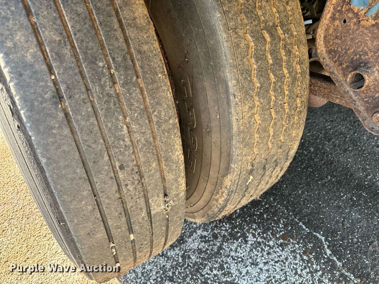 image for item EE7569 1999 Trailmobile dry van trailer