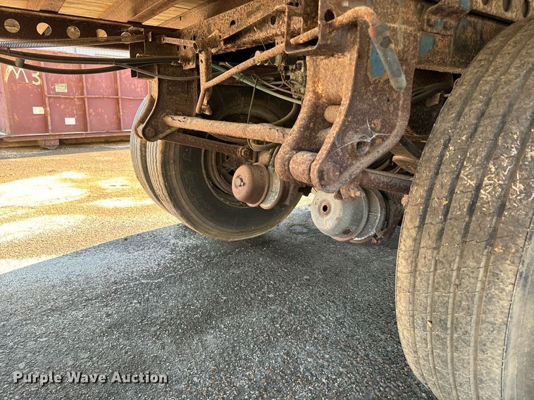 image for item EE7569 1999 Trailmobile dry van trailer