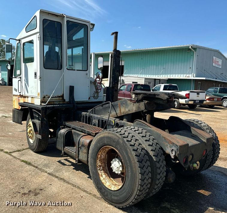 image for item EE7570 1994 Ottawa  30 yard truck