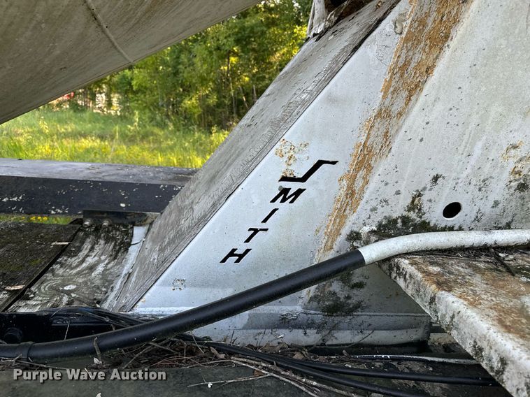 image for item EE7574 1994 Ford L9000 ready mix truck