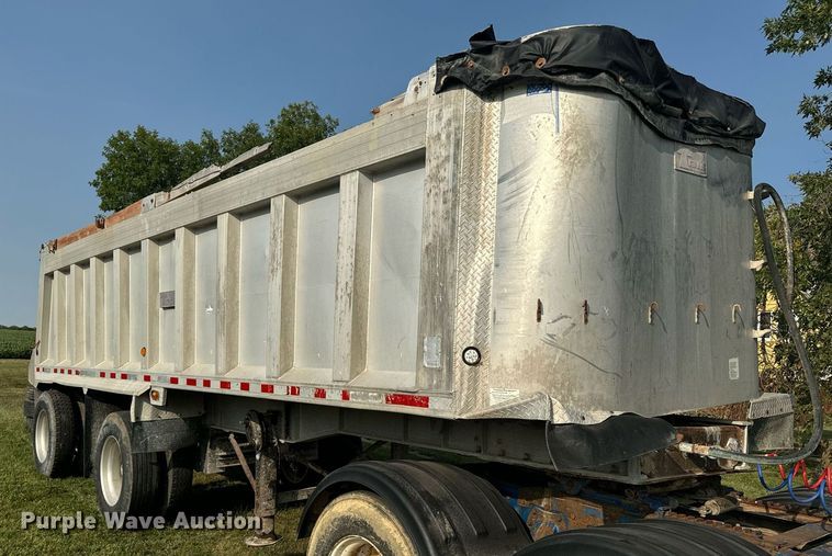 image for item EE7635 1997 Travis end dump trailer