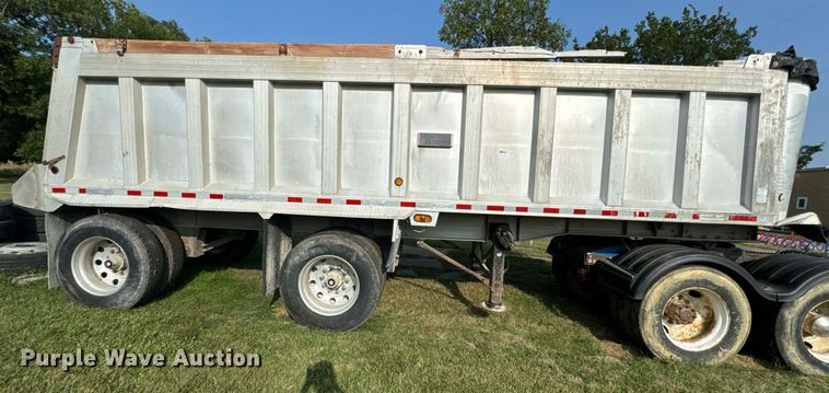 image for item EE7635 1997 Travis end dump trailer