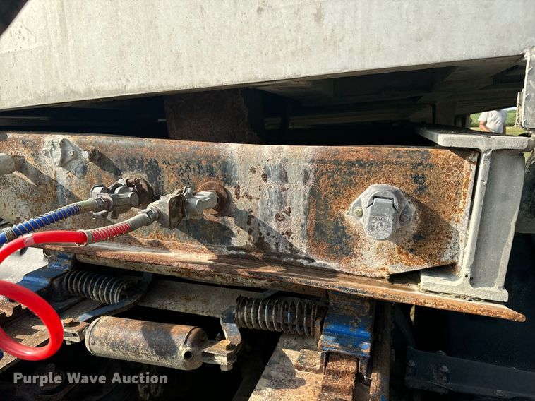 image for item EE7635 1997 Travis end dump trailer