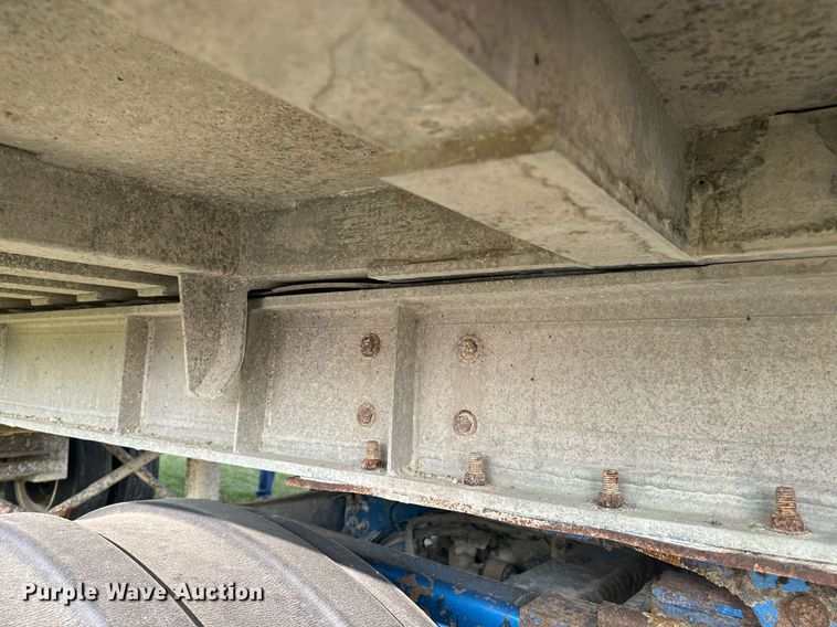 image for item EE7635 1997 Travis end dump trailer