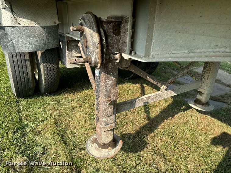 image for item EE7635 1997 Travis end dump trailer