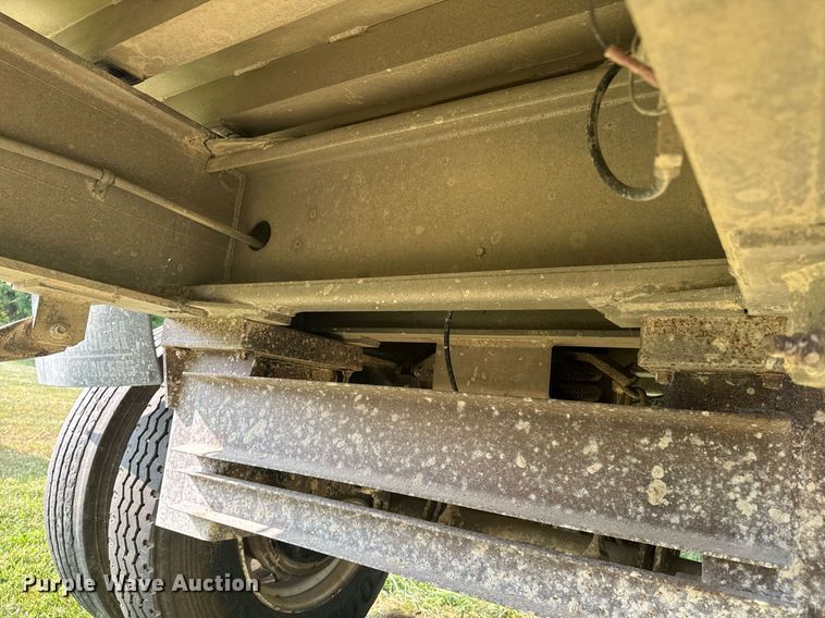 image for item EE7635 1997 Travis end dump trailer