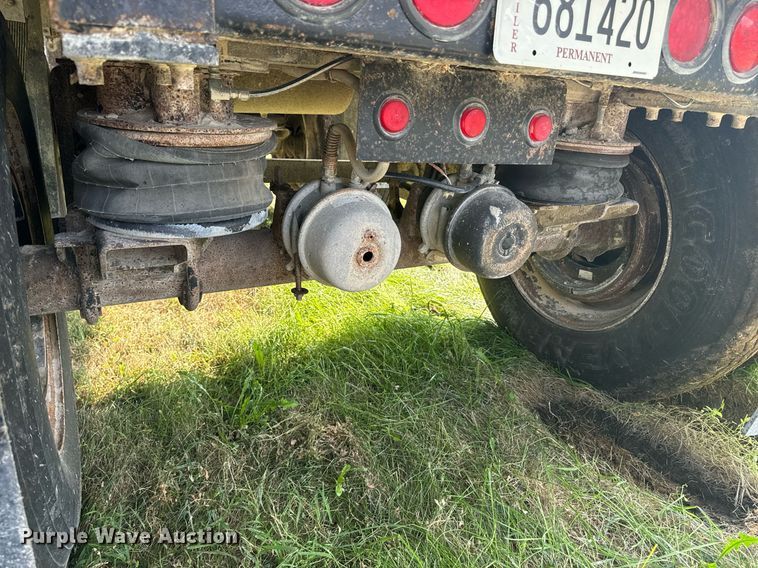 image for item EE7635 1997 Travis end dump trailer