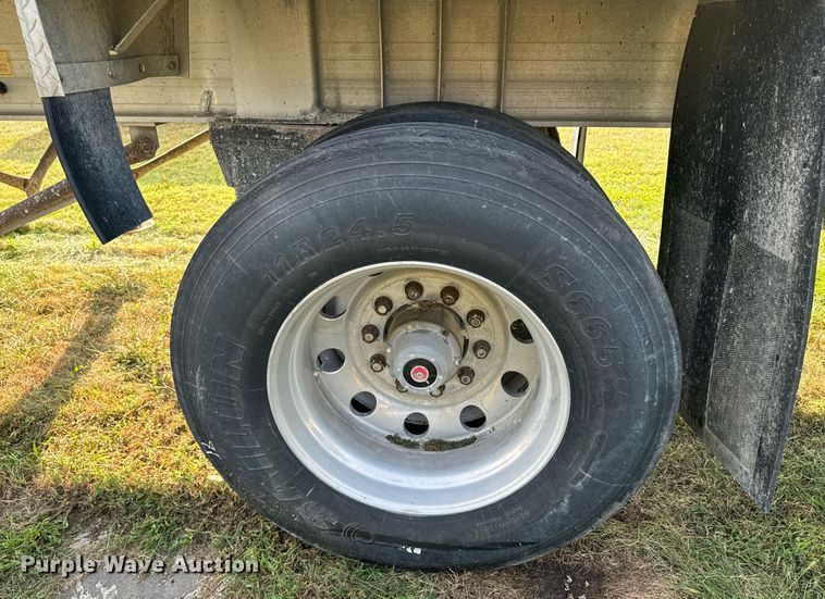 image for item EE7635 1997 Travis end dump trailer