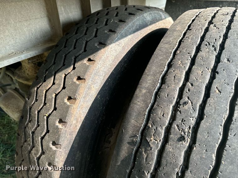 image for item EE7635 1997 Travis end dump trailer