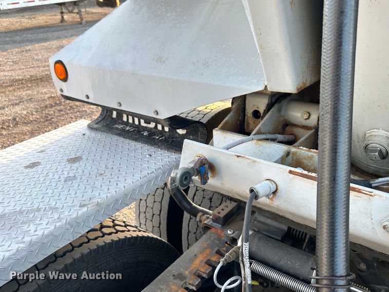 image for item EG0984 1995 Hibilt end dump trailer