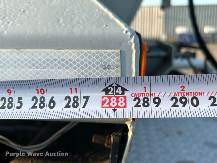 image for item EG0984 1995 Hibilt end dump trailer