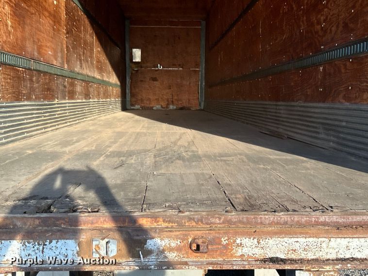 image for item EG0985 1982 Hobbs Trailers dry van trailer