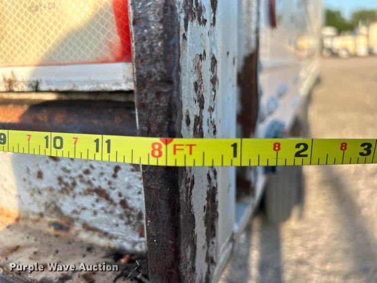 image for item EG0985 1982 Hobbs Trailers dry van trailer