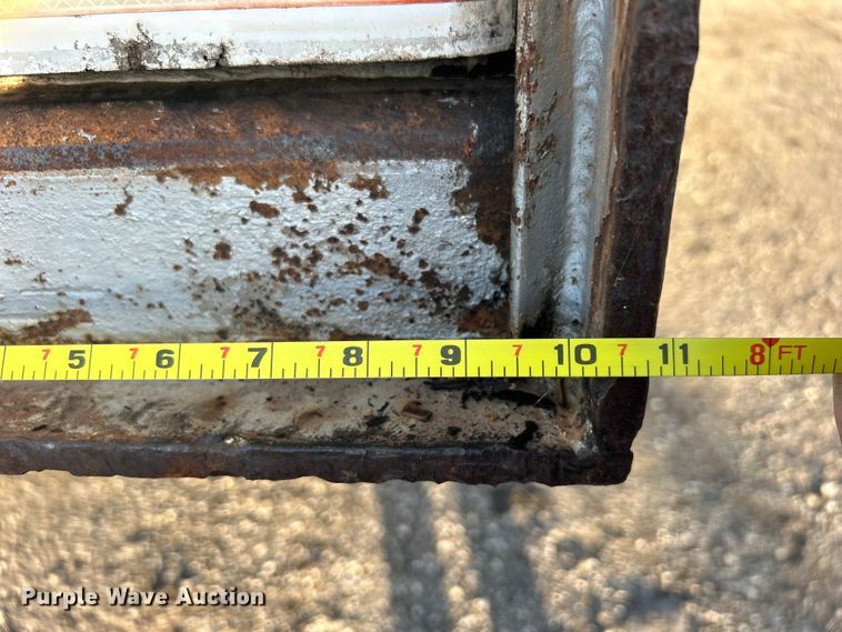 image for item EG0985 1982 Hobbs Trailers dry van trailer