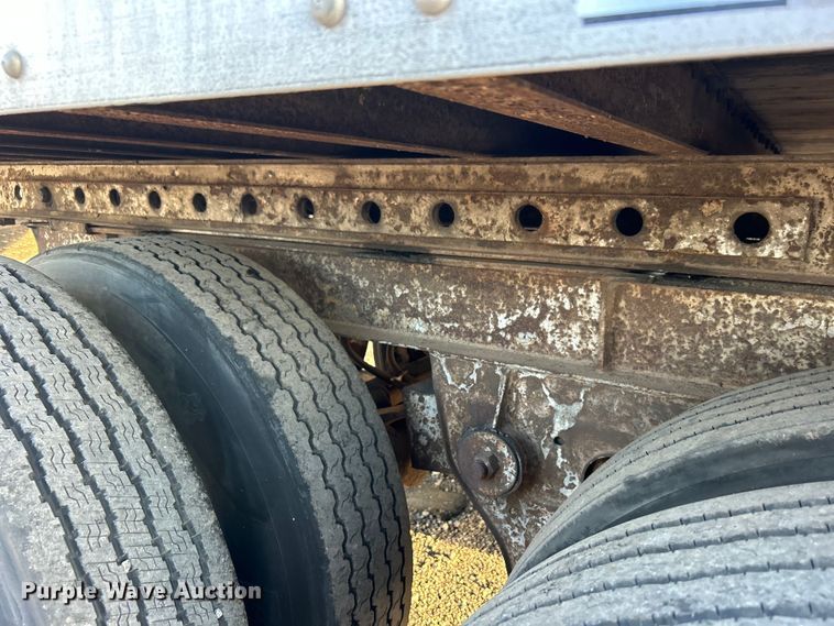 image for item EG0985 1982 Hobbs Trailers dry van trailer