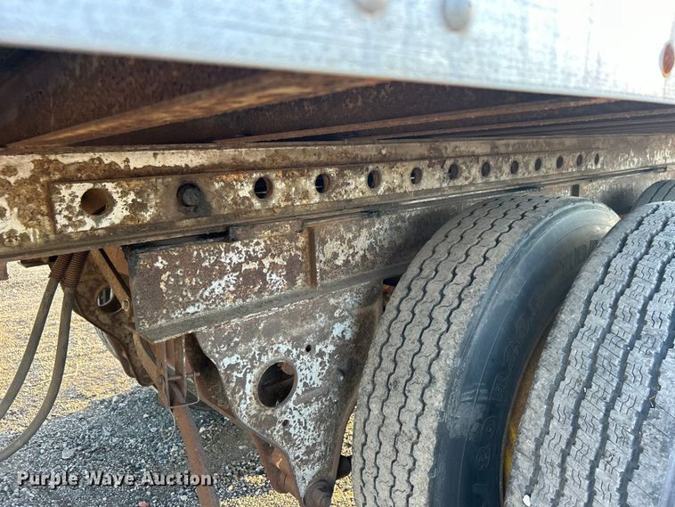 image for item EG0985 1982 Hobbs Trailers dry van trailer