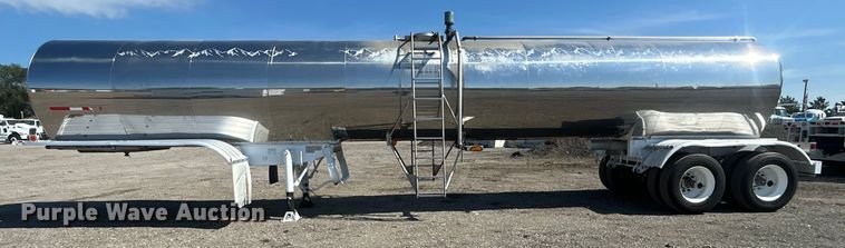 image for item EG0991 1987 Polar SRJ3 tank trailer