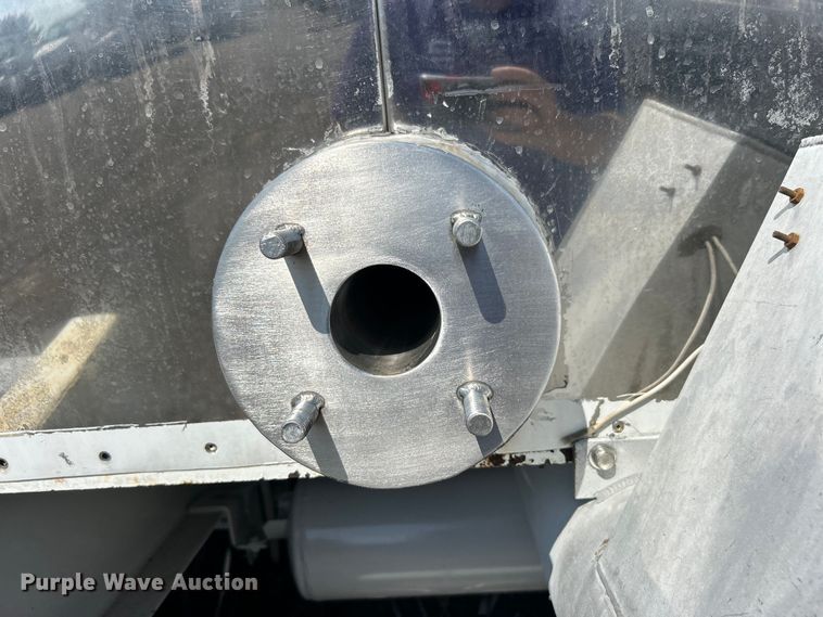 image for item EG0991 1987 Polar SRJ3 tank trailer