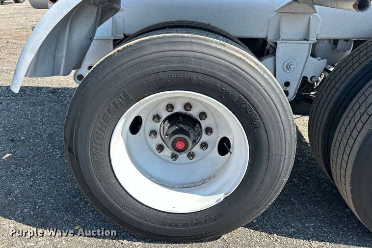 image for item EG0991 1987 Polar SRJ3 tank trailer