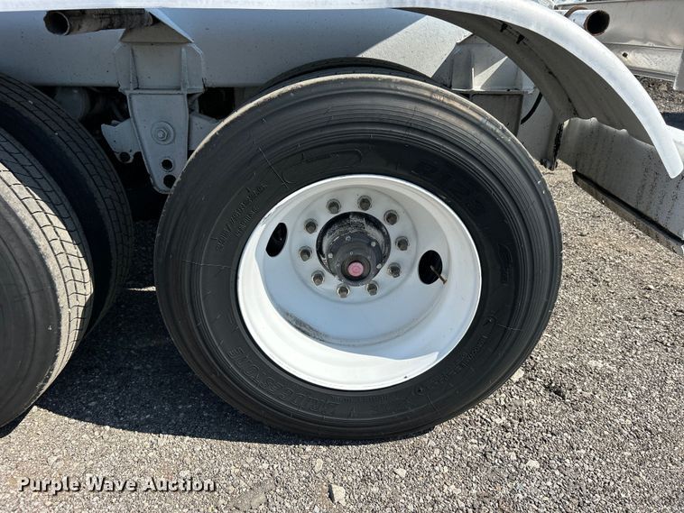 image for item EG0991 1987 Polar SRJ3 tank trailer