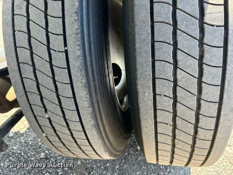 image for item EG0991 1987 Polar SRJ3 tank trailer