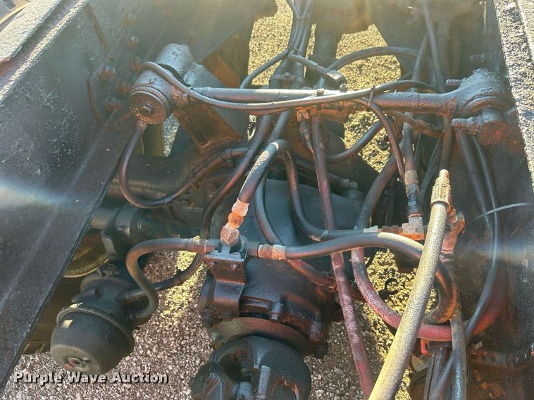 image for item EG1016 1996 International  Paystar 5000 truck cab and chassis