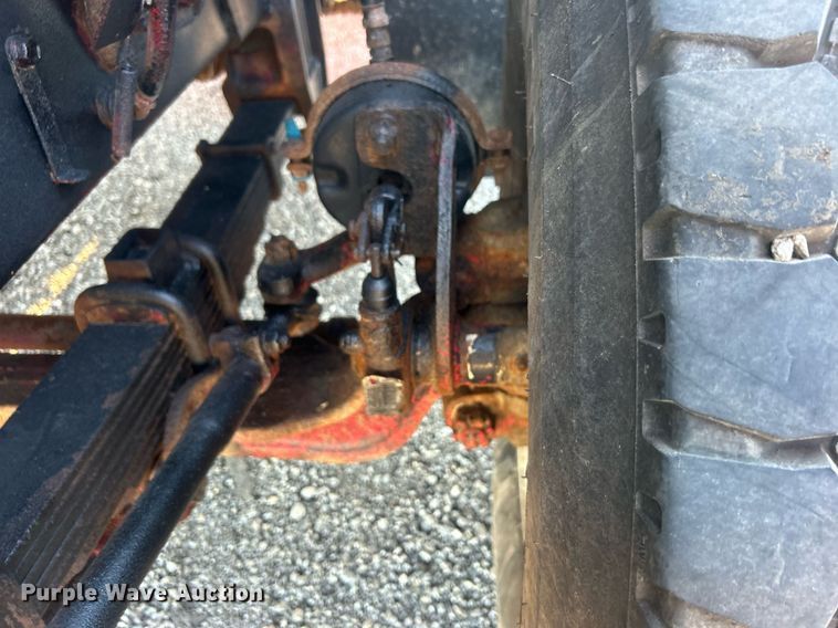 image for item EG1016 1996 International  Paystar 5000 truck cab and chassis