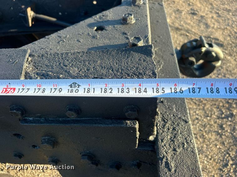 image for item EG1016 1996 International  Paystar 5000 truck cab and chassis