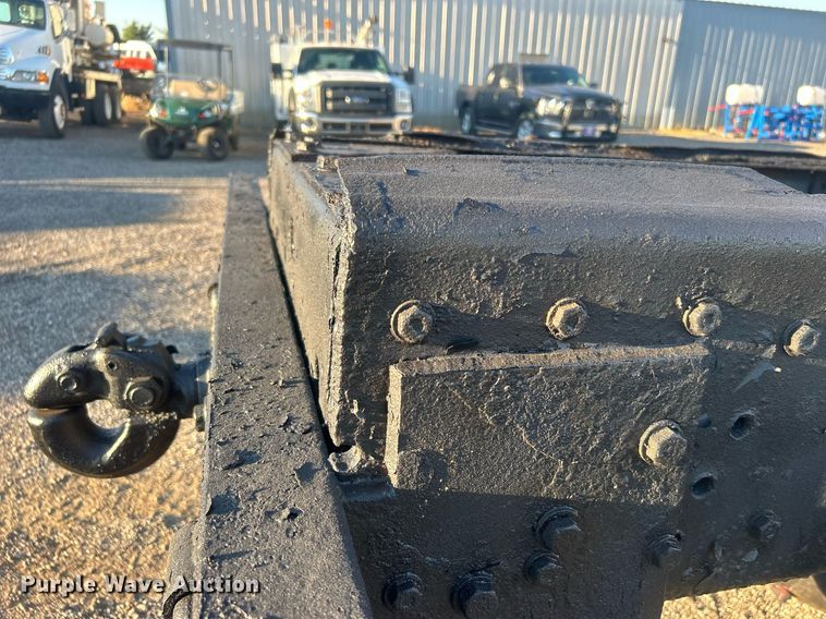 image for item EG1016 1996 International  Paystar 5000 truck cab and chassis