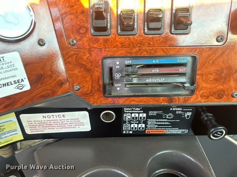 image for item EG1016 1996 International  Paystar 5000 truck cab and chassis