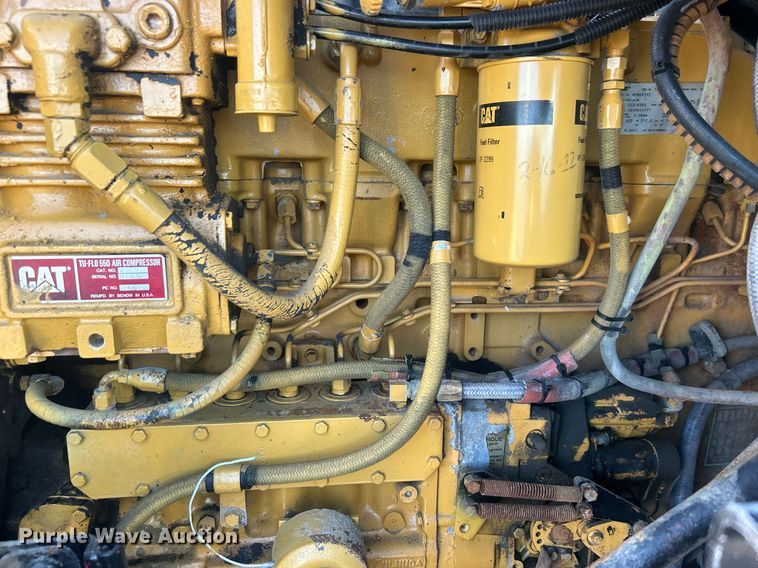 image for item EG1016 1996 International  Paystar 5000 truck cab and chassis