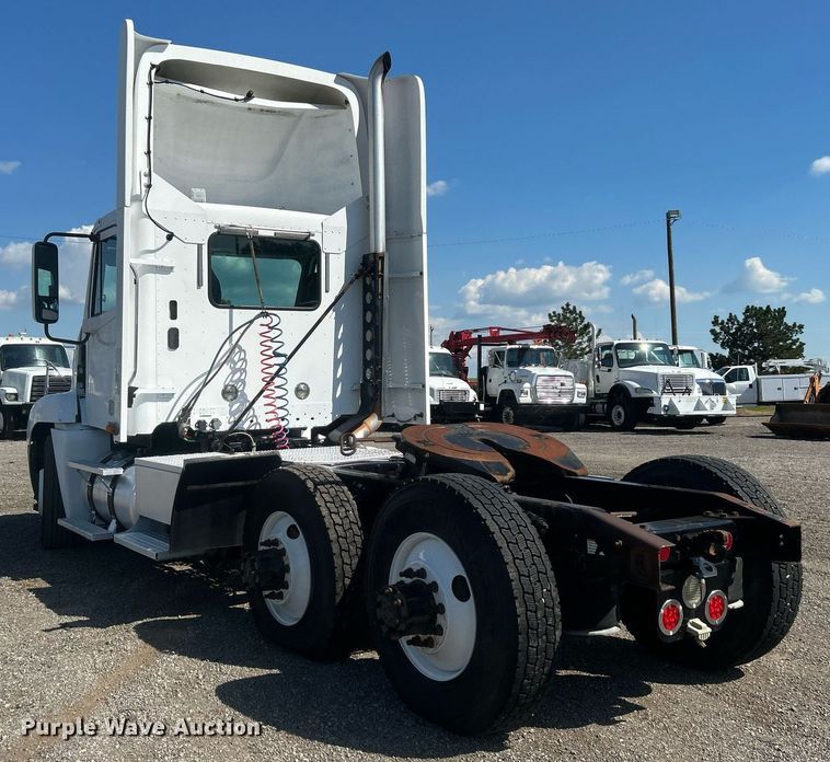 image for item EG1028 2009 Freightliner  Century Class semi truck