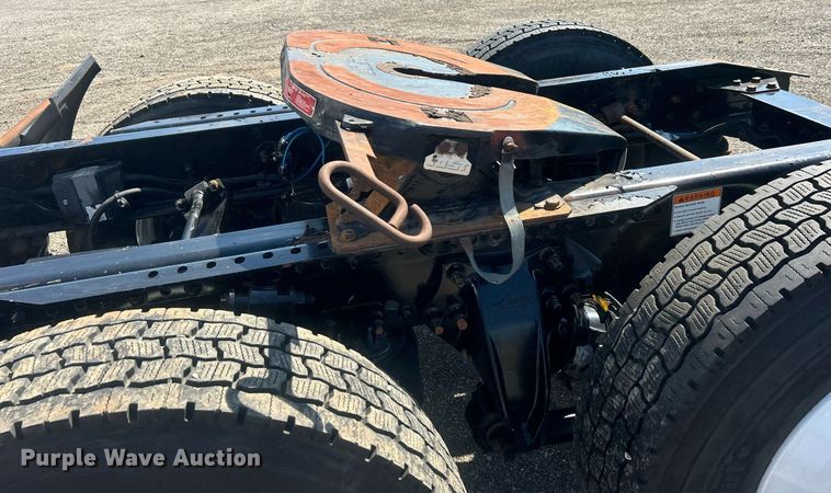 image for item EG1028 2009 Freightliner  Century Class semi truck