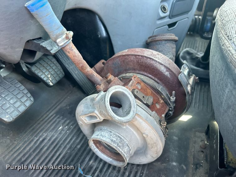 image for item EG1028 2009 Freightliner  Century Class semi truck