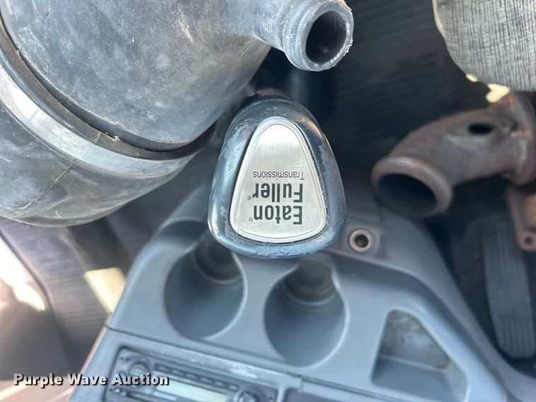 image for item EG1028 2009 Freightliner  Century Class semi truck