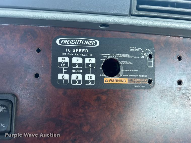 image for item EG1028 2009 Freightliner  Century Class semi truck