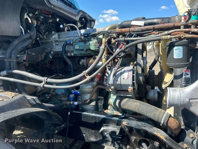 image for item EG1028 2009 Freightliner  Century Class semi truck