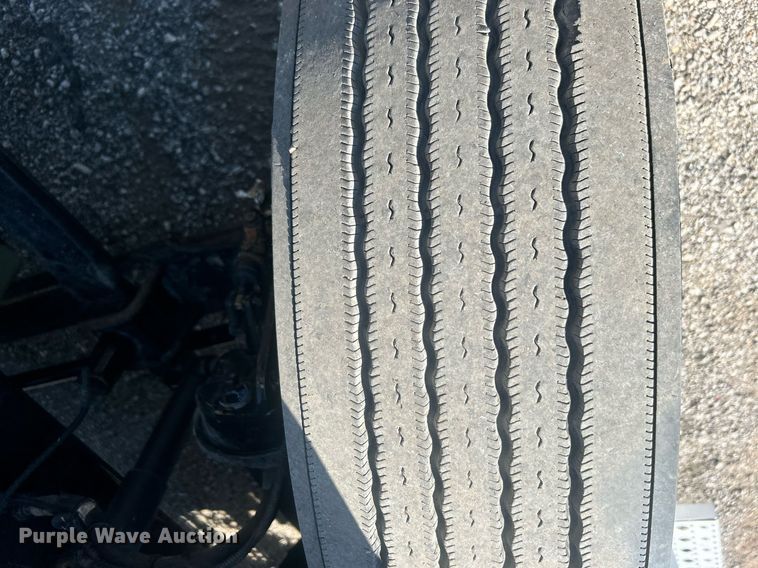 image for item EG1028 2009 Freightliner  Century Class semi truck