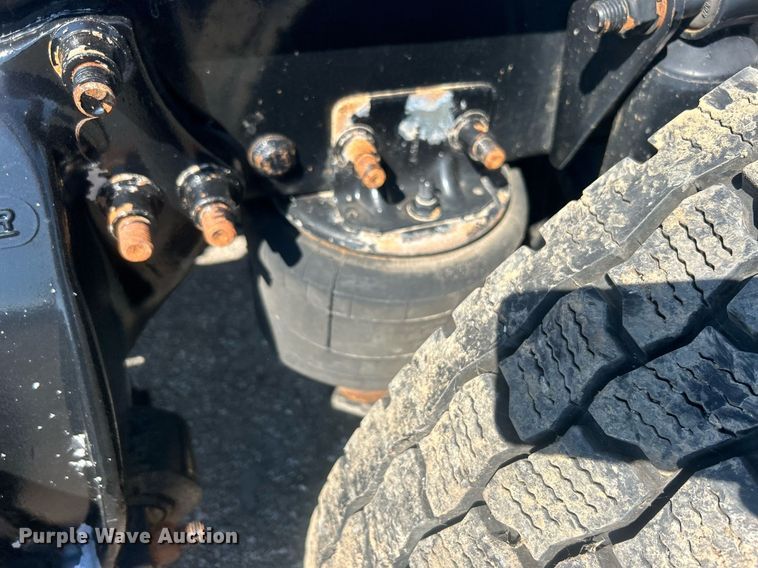 image for item EG1028 2009 Freightliner  Century Class semi truck