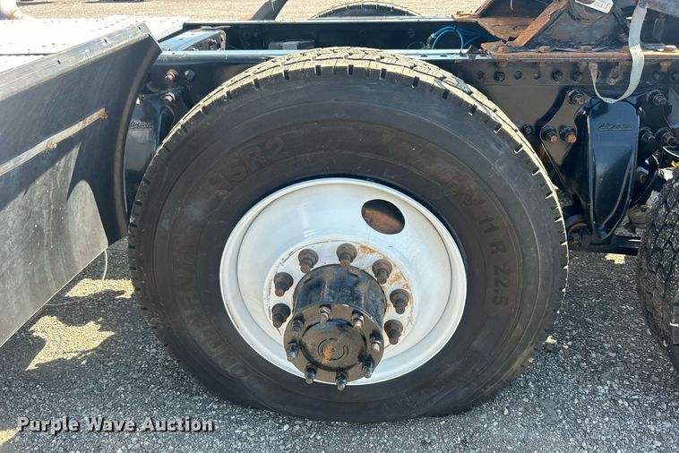 image for item EG1028 2009 Freightliner  Century Class semi truck