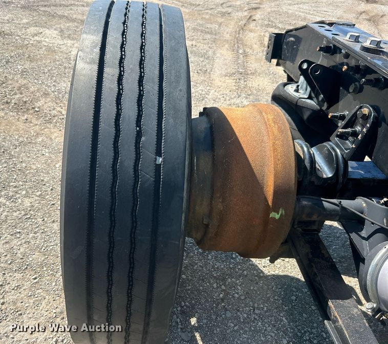 image for item EG1029 2008 International  9200i semi truck