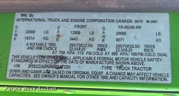 image for item EG1029 2008 International  9200i semi truck