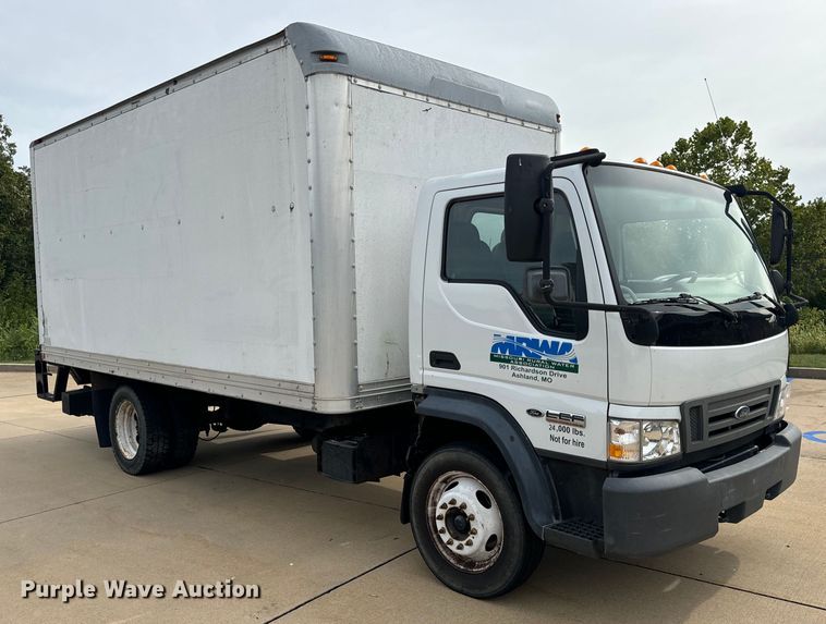 image for item EH7004 2007 Ford LCF 450 Box truck