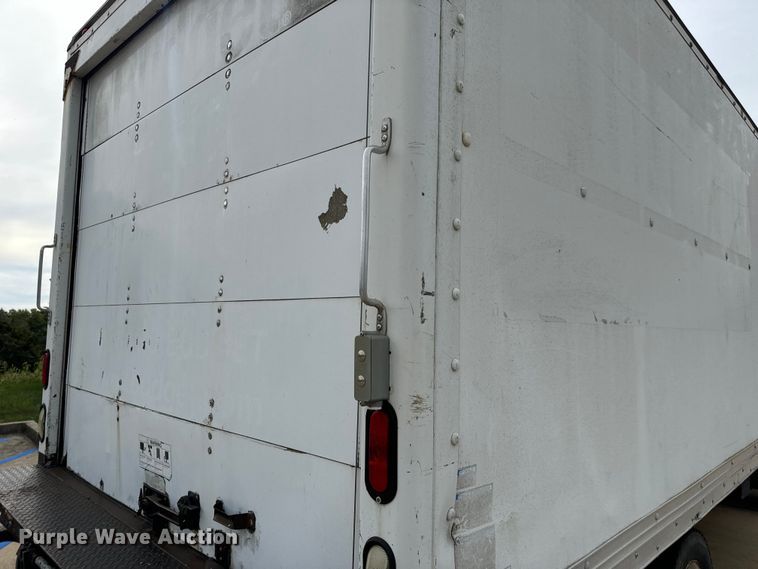 image for item EH7004 2007 Ford LCF 450 Box truck