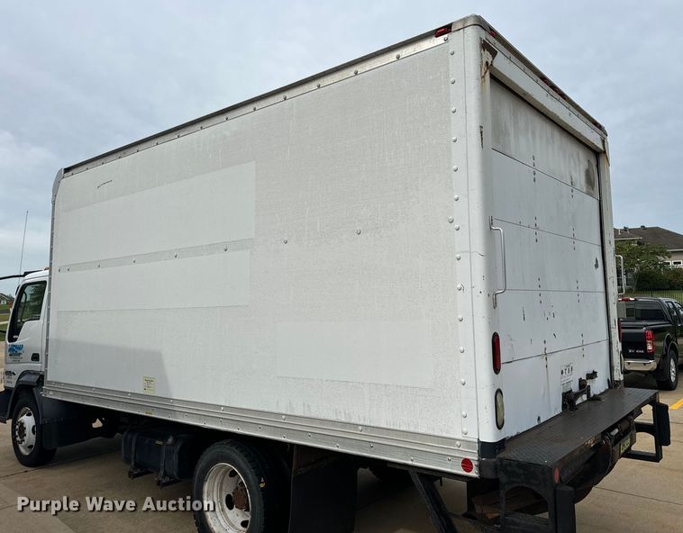 image for item EH7004 2007 Ford LCF 450 Box truck