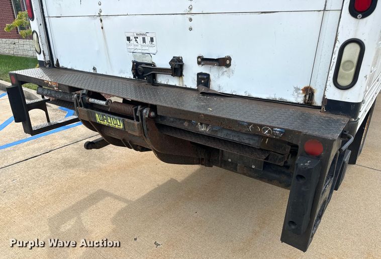 image for item EH7004 2007 Ford LCF 450 Box truck