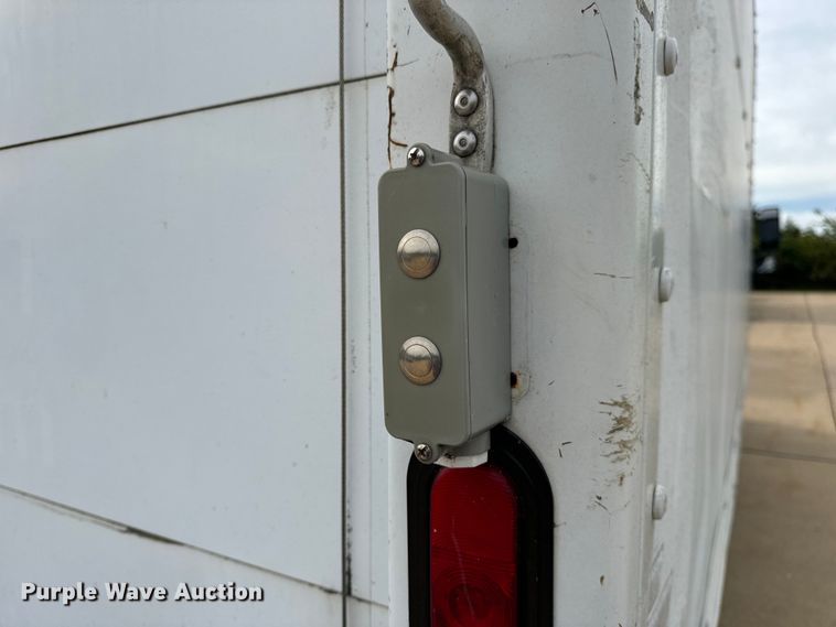 image for item EH7004 2007 Ford LCF 450 Box truck